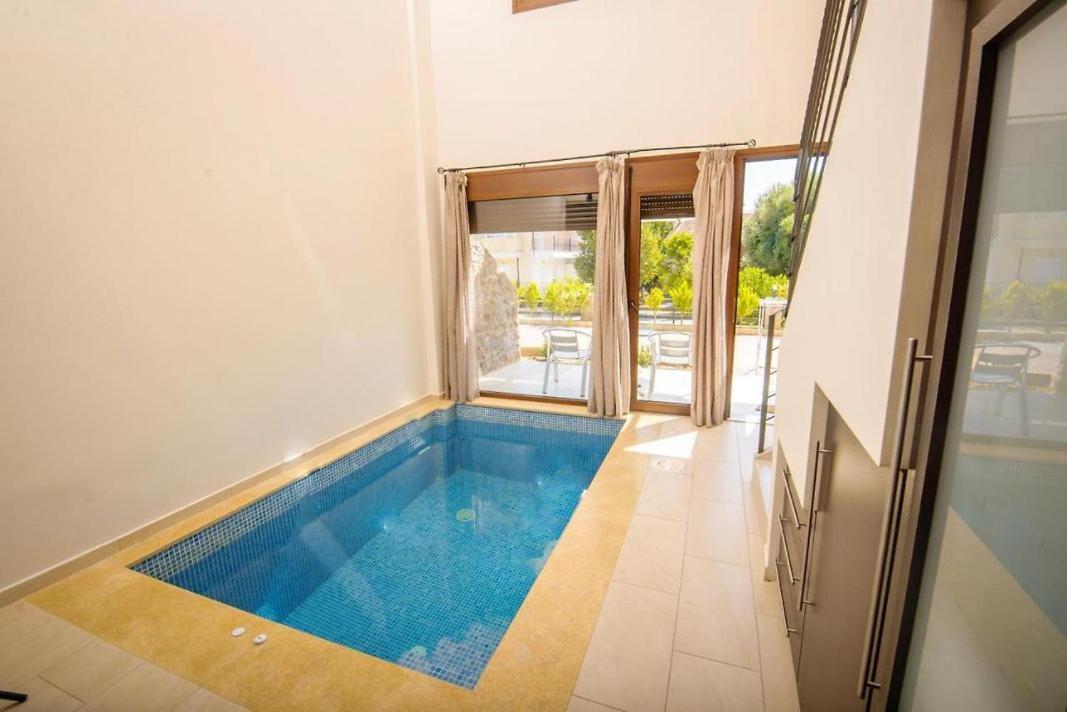 Stone Suites Pefkochori Exterior photo