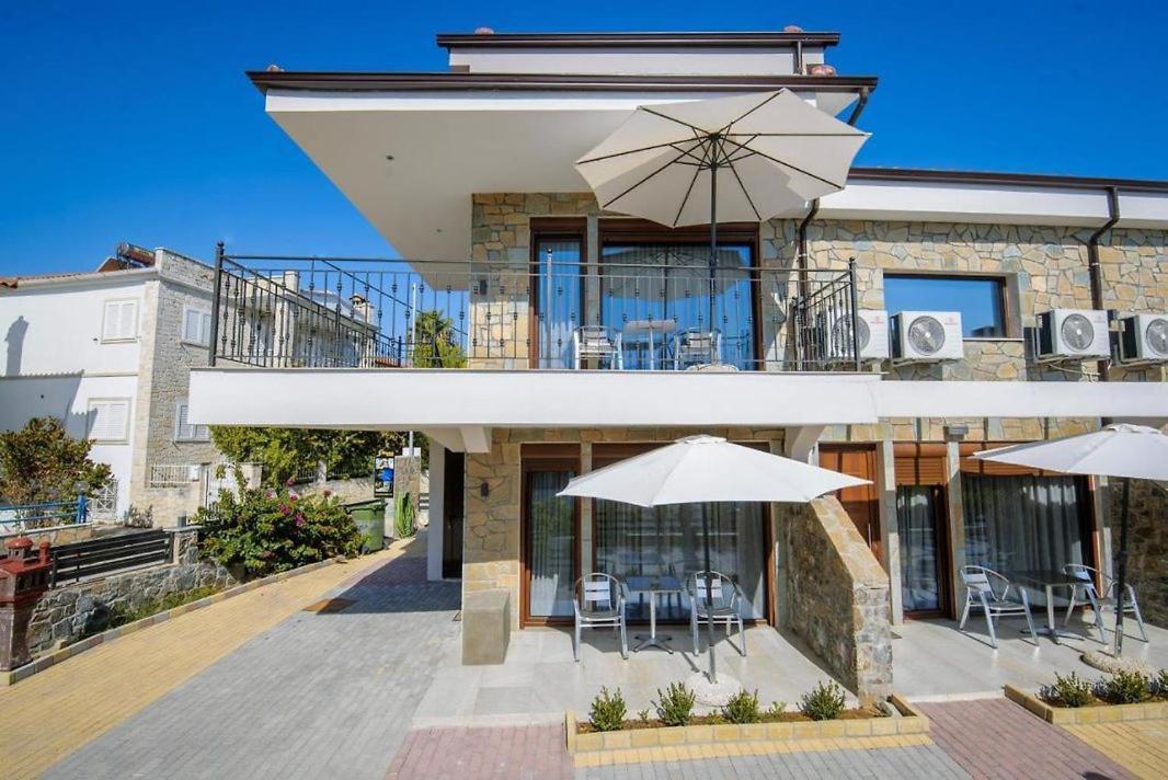 Stone Suites Pefkochori Exterior photo